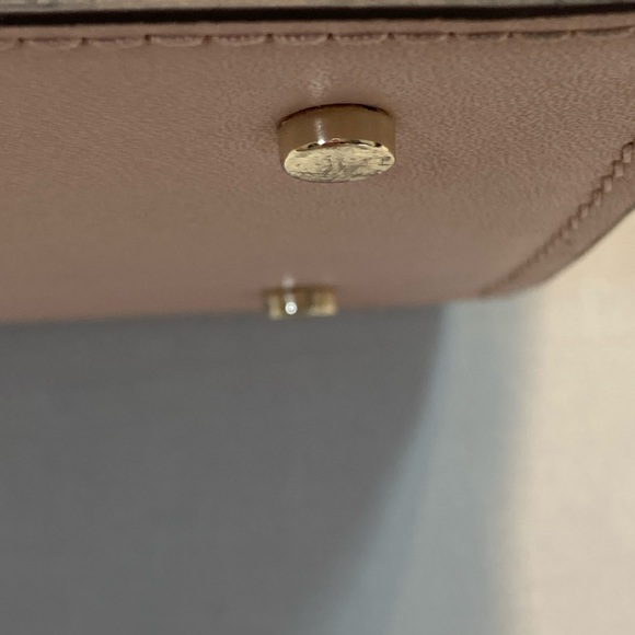 KATE SPADE PALE ROSE TOTE BAG WITH DETACHABLE KEY RING SCALLOPPED EDGE NWT - Picture 5 of 11